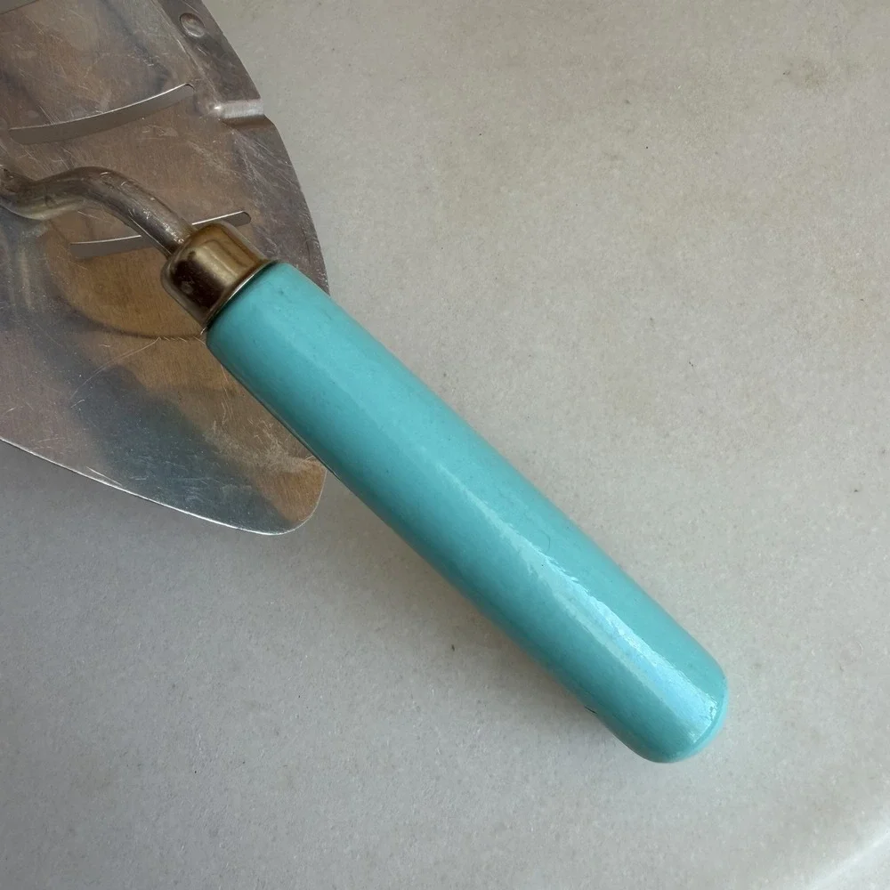 VTG Foley Aluminum Pot Pan Drainer Strainer Turquoise Blue‎ 60s 50s Movie Prop